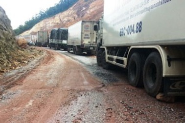 Truy nã “ông trùm” buôn lậu vùng biên Dũng “mặt sắt”