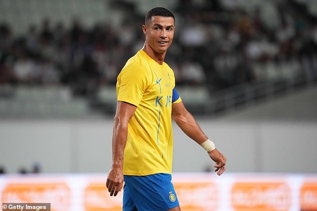 Sadio Mane chính thức trở thành đồng đội với Ronaldo - 2 Sadio Mane chính thức trở thành đồng đội với Ronaldo - 2