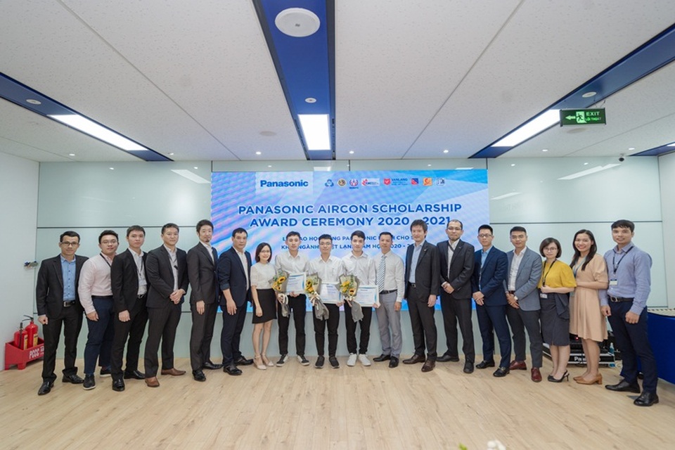 Panasonic Việt Nam tiếp tục thực hiện chương trình Học bổng dành cho sinh viên ngành Nhiệt lạnh - 1 Panasonic Việt Nam tiếp tục thực hiện chương trình Học bổng dành cho sinh viên ngành Nhiệt lạnh - 1