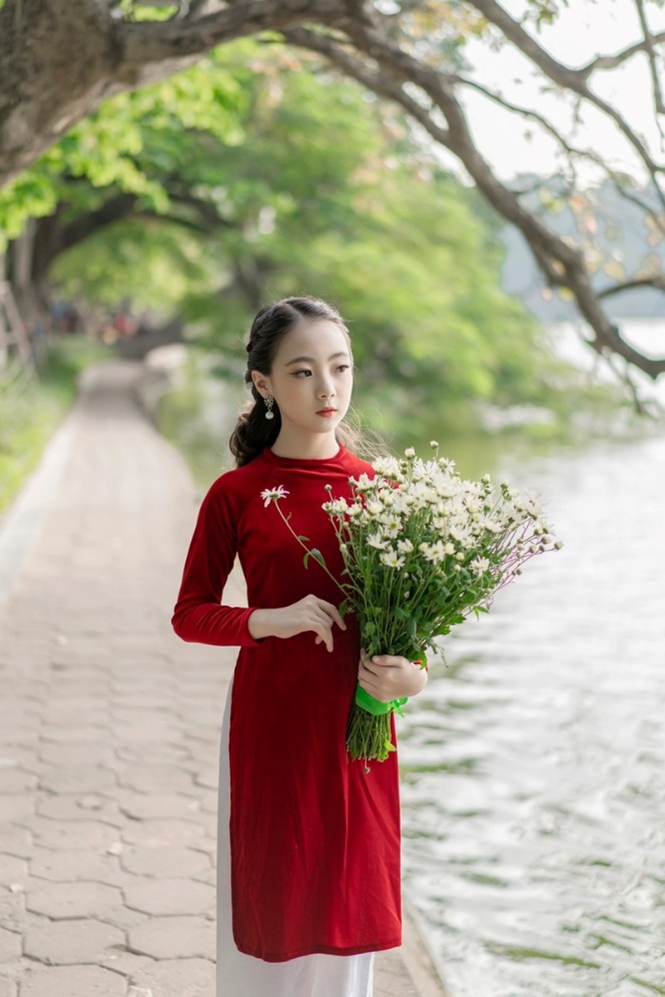 Bé gái 10 tuổi sở hữu nét xinh xắn “gieo thương nhớ” - 3 Bé gái 10 tuổi sở hữu nét xinh xắn “gieo thương nhớ” - 3