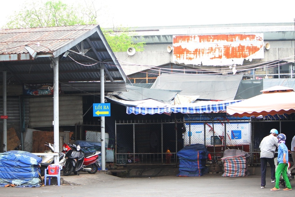 Sáng đầu tiên thực hiện cách ly xã hội - 10 Sáng đầu tiên thực hiện cách ly xã hội - 10