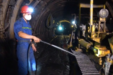 Người làm 24 công việc sau được nghỉ hưu sớm 10 tuổi