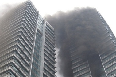 Dân ở chung cư nơm nớp lo "bà hoả" hỏi thăm