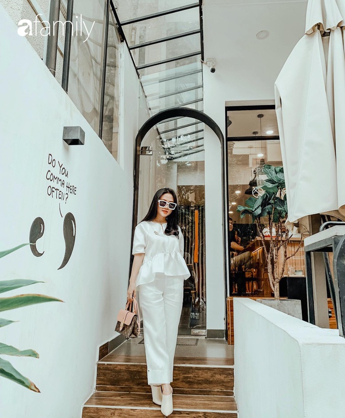 9x Sài Gòn có bầu lại xinh hơn thời con gái, ra biển vẫn diện bikini khoe trọn 3 vòng, sắp đẻ càng rạng ngời gấp bội - Ảnh 1. 9x Sài Gòn có bầu lại xinh hơn thời con gái, ra biển vẫn diện bikini khoe trọn 3 vòng, sắp đẻ càng rạng ngời gấp bội - Ảnh 1.