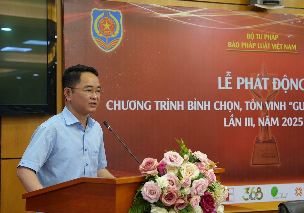 Phát động chương trình bình chọn Gương sáng pháp luật - 1 Phát động chương trình bình chọn Gương sáng pháp luật - 1