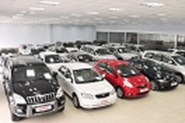 Rầm rộ khuyến mại xe cũ 