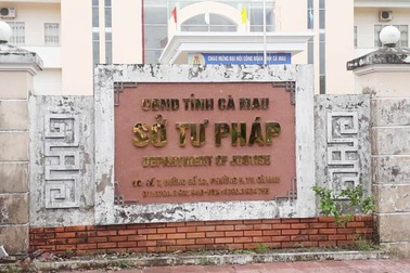 Yêu cầu Giám đốc Sở Tư pháp Cà Mau rút kinh nghiệm vì… né tránh trách nhiệm!