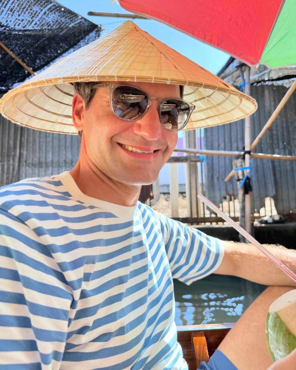 Thực hư thông tin huyền thoại Federer đến Hội An - 2 Thực hư thông tin huyền thoại Federer đến Hội An - 2