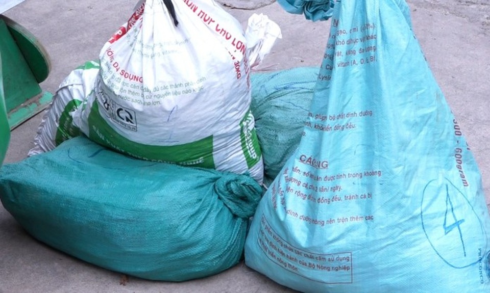 Khởi tố nhóm đối tượng mua bán, tàng trữ hơn 2 tạ thuốc nổ, 1.300 kíp nổ - 2 Khởi tố nhóm đối tượng mua bán, tàng trữ hơn 2 tạ thuốc nổ, 1.300 kíp nổ - 2