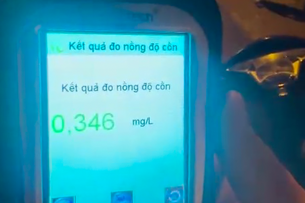 Lãnh đạo Chi cục thi hành án dân sự ở TPHCM vi phạm nồng độ cồn - 1 Lãnh đạo Chi cục thi hành án dân sự ở TPHCM vi phạm nồng độ cồn - 1