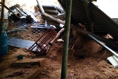 Sạt lở đất, 2 vợ chồng bị thương nặng