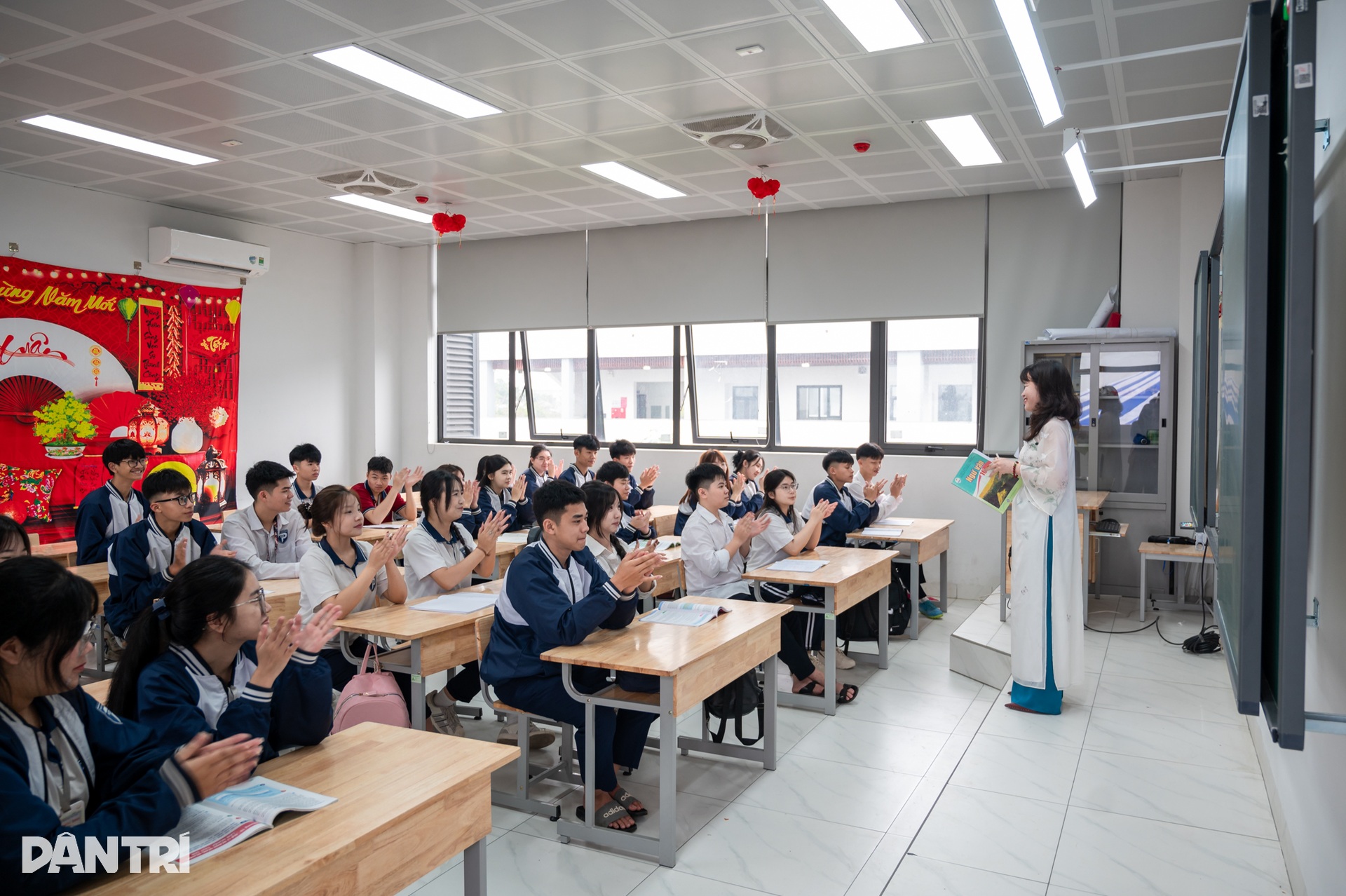 Trường công 210 tỷ đồng ở Đông Anh, năm đầu tuyển sinh đã có HSG cấp cụm - 21 Trường công 210 tỷ đồng ở Đông Anh, năm đầu tuyển sinh đã có HSG cấp cụm - 21