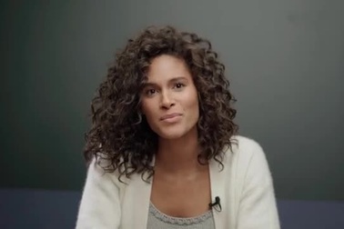 Cindy Bruna trả lời phỏng vấn