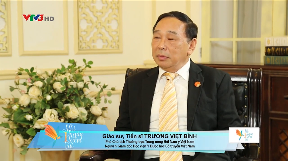 Nỗi lo về tóc sẽ không còn lo ngại với bộ 3 TPBVSK Tóc Haco - 1 Nỗi lo về tóc sẽ không còn lo ngại với bộ 3 TPBVSK Tóc Haco - 1