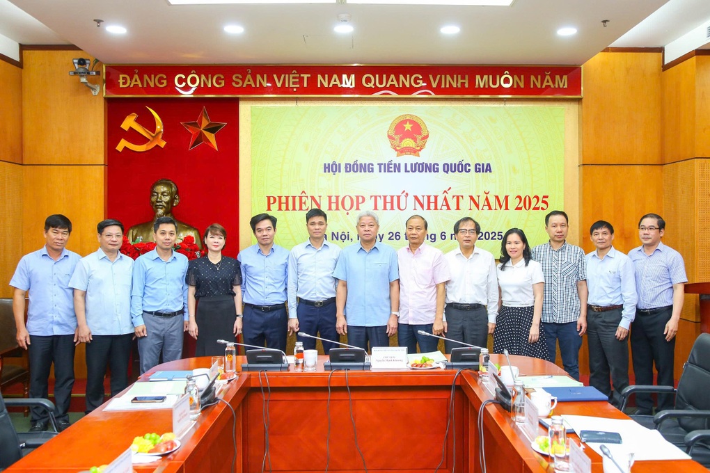 Lương tối thiểu được đề xuất tăng 9,2%, từ 1/1/2026 - 3 Lương tối thiểu được đề xuất tăng 9,2%, từ 1/1/2026 - 3