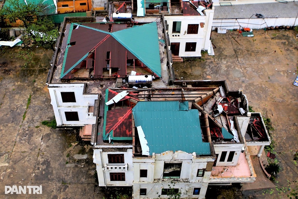 Bão Bualoi cuốn bay hàng nghìn tỷ đồng, 53 người chết và mất tích - 1 Bão Bualoi cuốn bay hàng nghìn tỷ đồng, 53 người chết và mất tích - 1