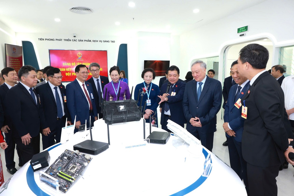 VNPT cùng đất nước vươn mình trong kỷ nguyên số - 2 VNPT cùng đất nước vươn mình trong kỷ nguyên số - 2