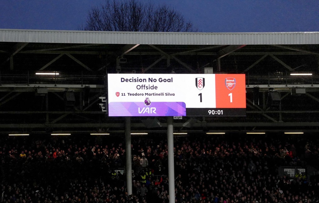 VAR causes sadness at the last minute, Arsenal loses victory against Fulham - 3