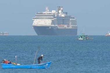Campuchia lên tiếng về thông tin khách trên du thuyền nhiễm Covid-19
