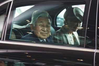 Những hình ảnh đầu tiên của Nhà vua và Hoàng hậu Nhật Bản tại Hà Nội