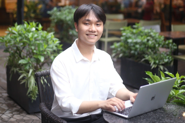 Nam sinh trường làng là thủ khoa đầu ra toàn khóa của Bách khoa Hà Nội