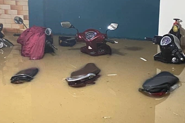 Ám ảnh 2 trận lụt "lịch sử", dân tố khu resort chặn dòng thoát lũ