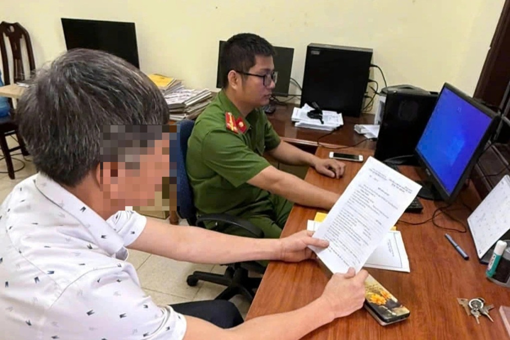 Nghệ An: Theo dấu quảng cáo chữa ung thư bằng nước i-on và nhịn ăn - 2 Nghệ An: Theo dấu quảng cáo chữa ung thư bằng nước i-on và nhịn ăn - 2