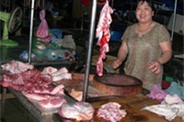 Thực phẩm tăng giá vì sợ dịch lợn tai xanh