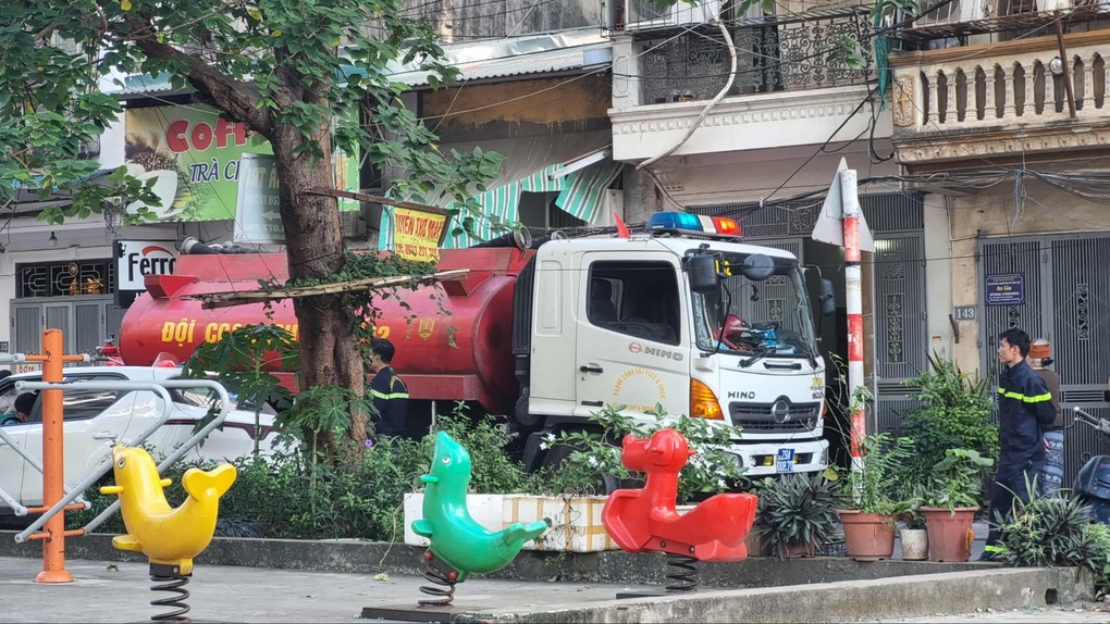 Hai vụ cháy xảy ra trong một buổi sáng ở Hà Nội - 3