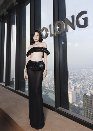 Hoa hậu Kỳ Duyên diện áo "nửa gang tay", thành tâm điểm giữa ồn ào tình cảm - 2