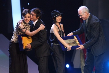 Nhật Kim Anh đoạt giải nữ diễn viên xuất sắc