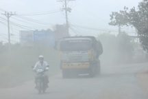 5 năm sống chung với bụi bẩn, nhiều người rao bán nhà vì... quá khổ