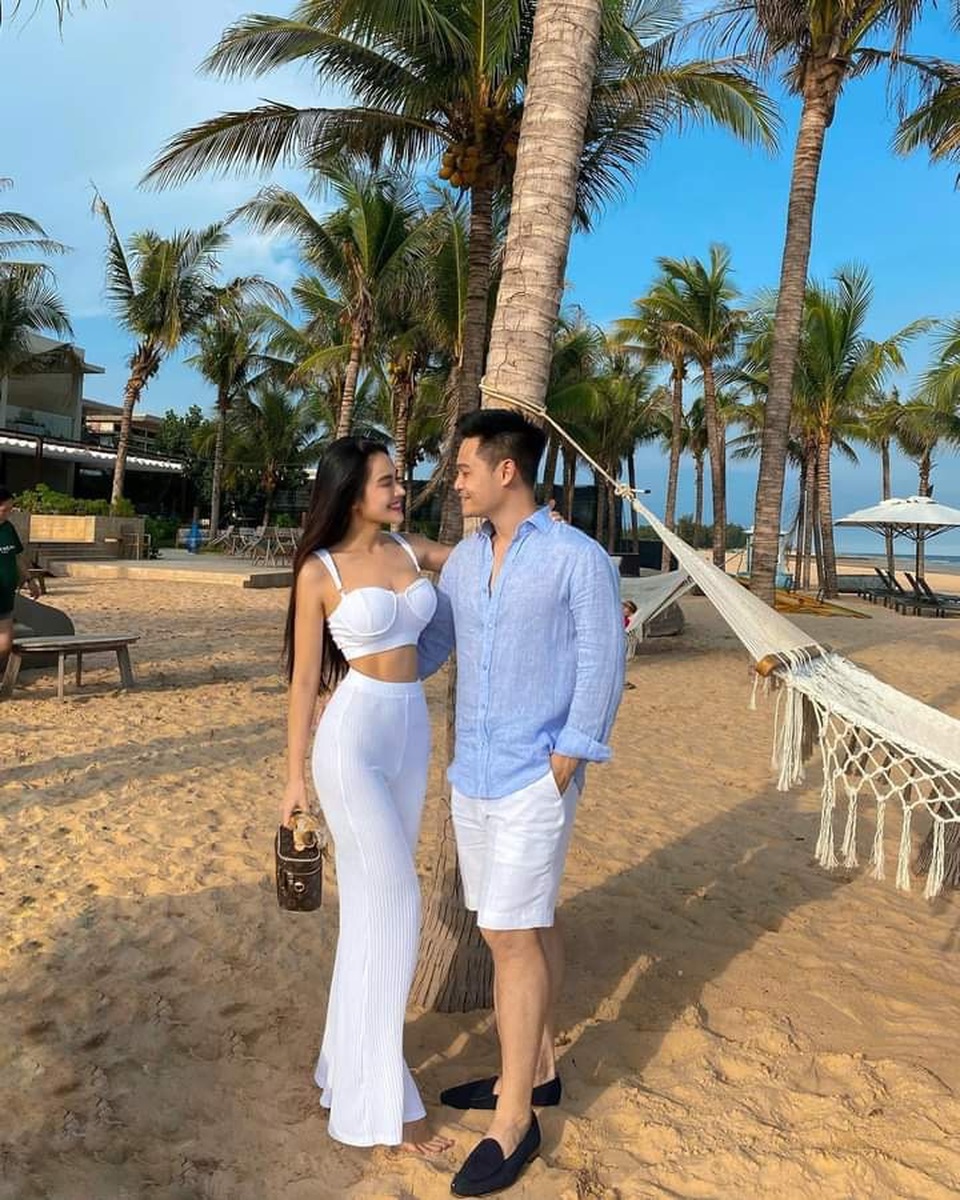 Từng nặng 68kg, bác sĩ 9X lột xác thành hotgirl xinh đẹp - 13 Từng nặng 68kg, bác sĩ 9X lột xác thành hotgirl xinh đẹp - 13
