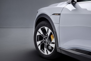 Công nghệ xe chạy điện - Muốn đi xa, hãy đi cùng nhau