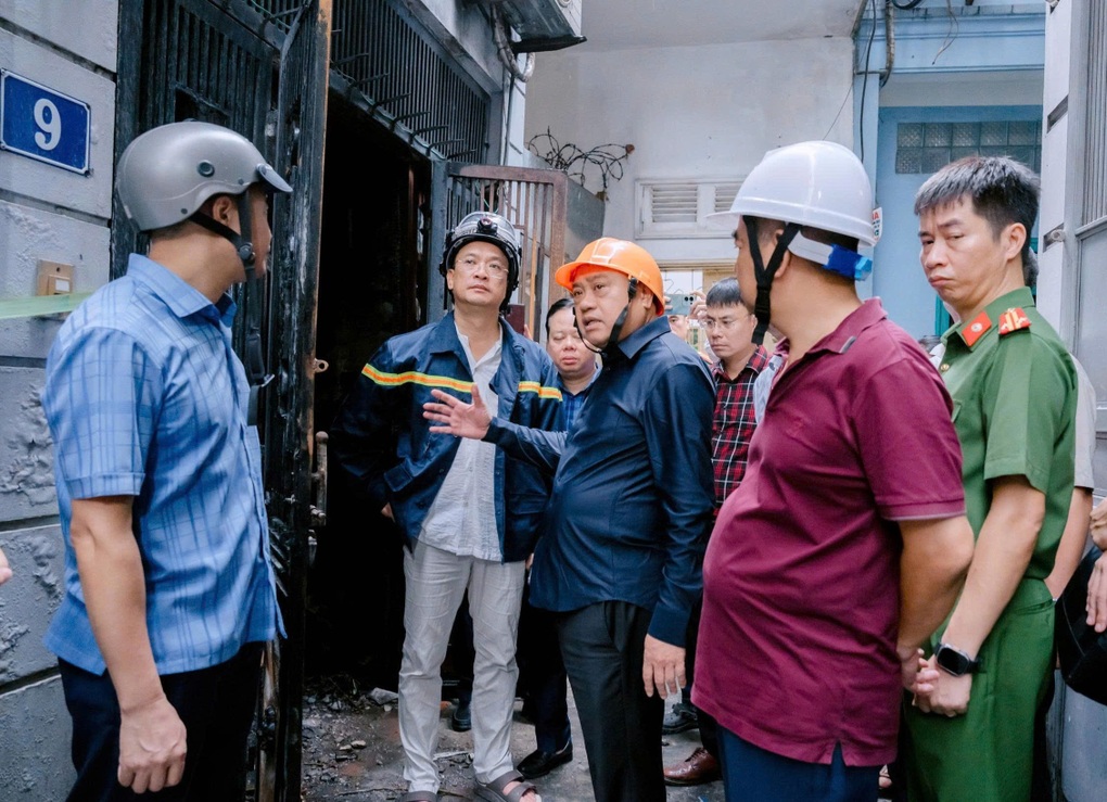 Chủ tịch Hà Nội yêu cầu điều tra nguyên nhân vụ cháy nhà làm 5 người chết - 1
