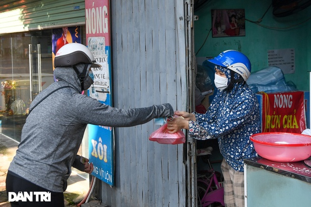 Hà Nội 8/9: Số F0 có xu hướng giảm, xét nghiệm diện rộng toàn thành phố - 2 Hà Nội 8/9: Số F0 có xu hướng giảm, xét nghiệm diện rộng toàn thành phố - 2