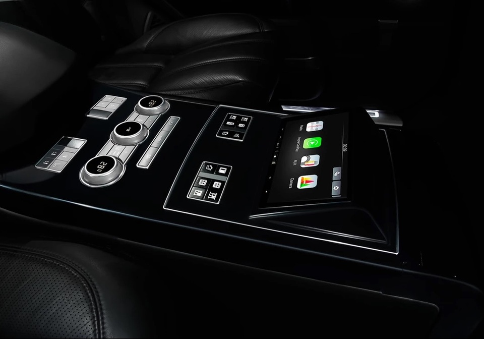 Nhà độ Klassen biến Range Rover SVAutobiography thành pháo đài di động - 19 Nhà độ Klassen biến Range Rover SVAutobiography thành pháo đài di động - 19