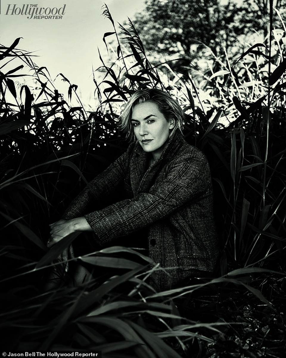 Kate Winslet chia sẻ về việc đóng cảnh nóng ở tuổi ngoài 40 - 3 Kate Winslet chia sẻ về việc đóng cảnh nóng ở tuổi ngoài 40 - 3