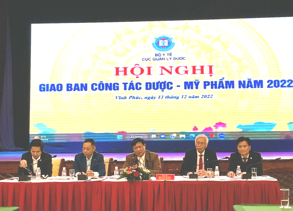 Bộ Y tế đề xuất gia hạn giấy đăng ký lưu hành gần 12.700 thuốc - 1