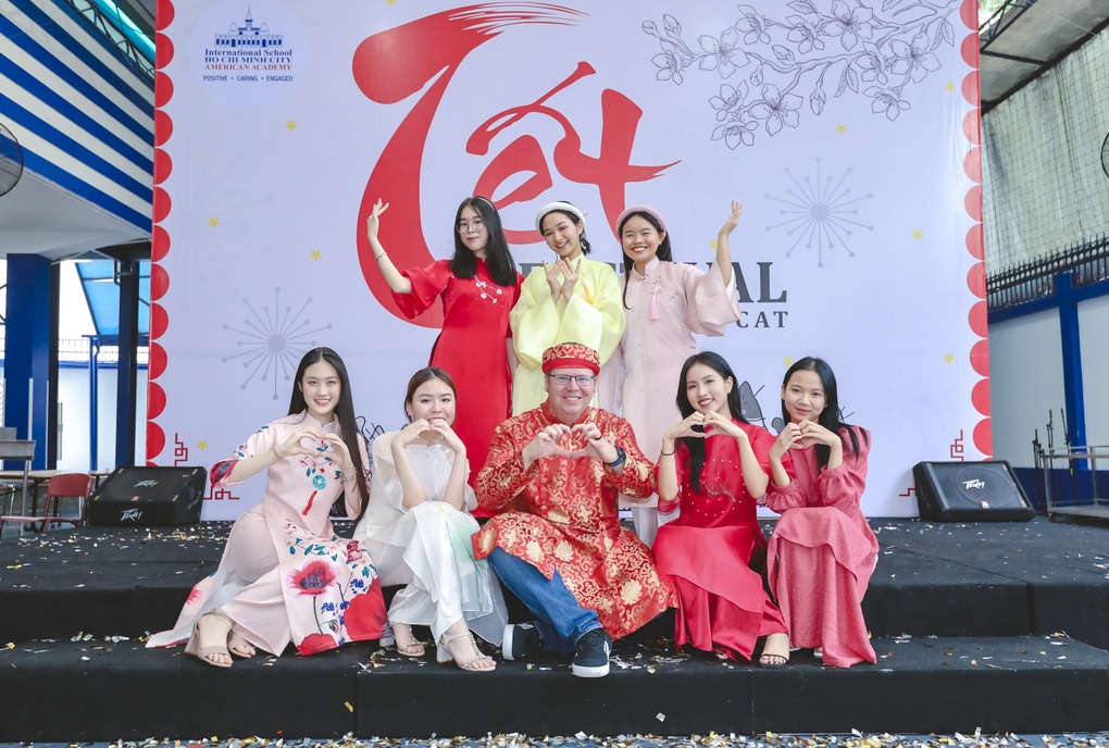 Nữ sinh Gen Z đam mê nghệ thuật và muốn gìn giữ bản sắc Việt - 3 Nữ sinh Gen Z đam mê nghệ thuật và muốn gìn giữ bản sắc Việt - 3