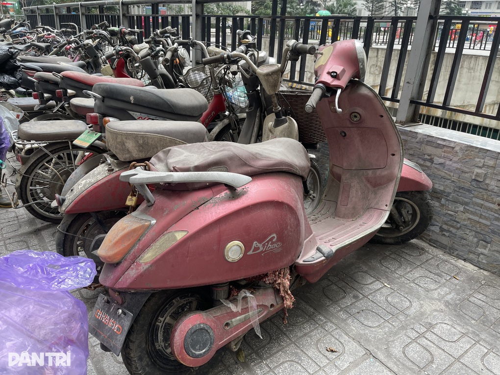 Thực hư thông tin hàng trăm xe máy cũ ở Linh Đàm được đưa đi từ thiện - 2 Thực hư thông tin hàng trăm xe máy cũ ở Linh Đàm được đưa đi từ thiện - 2