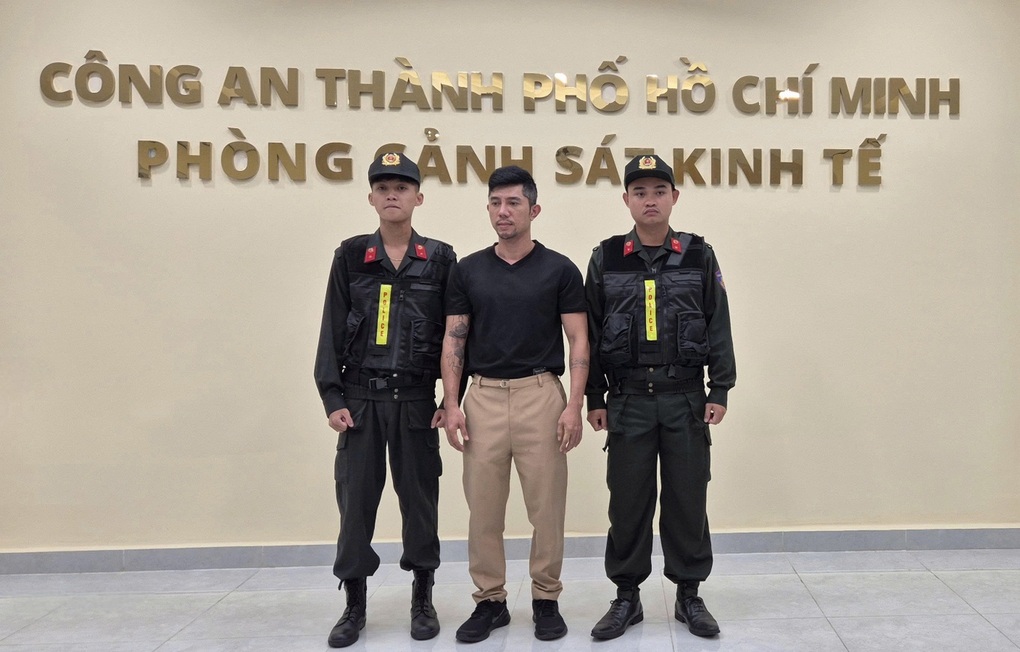 Affärsimperium för Luong Bang Quang och Ngan 98; Herr Duc får goda nyheter - 1 Đế chế kinh doanh của Lương Bằng Quang và Ngân 98; bầu Đức đón tin vui - 1