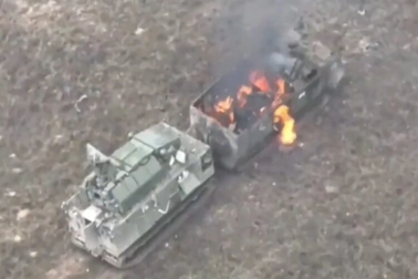 UAV cảm tử Ukraine phá hủy tổ hợp phòng không "Quái thú Bắc Cực" Nga