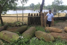 Kỳ lạ người đàn ông chi hơn 500 triệu đồng để "chơi bom"