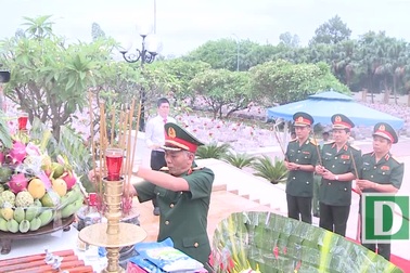 Lễ truy điệu và an táng 17 hài cốt liệt sỹ hy sinh trên đất Lào