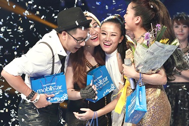 “Ngựa ô” Hà Minh Tiến đã cán đích cao nhất Sao Mai điểm hẹn 2014