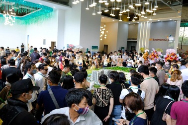 Chuẩn bị giới thiệu chính thức, khu phức hợp MT Eastmark City hút thị trường