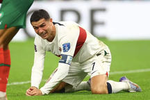 Ronaldo chia tay World Cup với thành tích đáng buồn