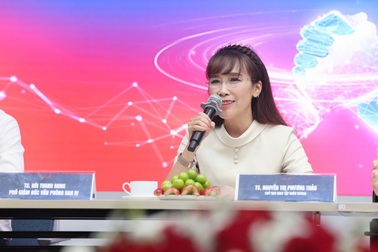 Tỷ phú Nguyễn Thị Phương Thảo kể "không chơi chứng khoán, vẫn cứu HoSE"