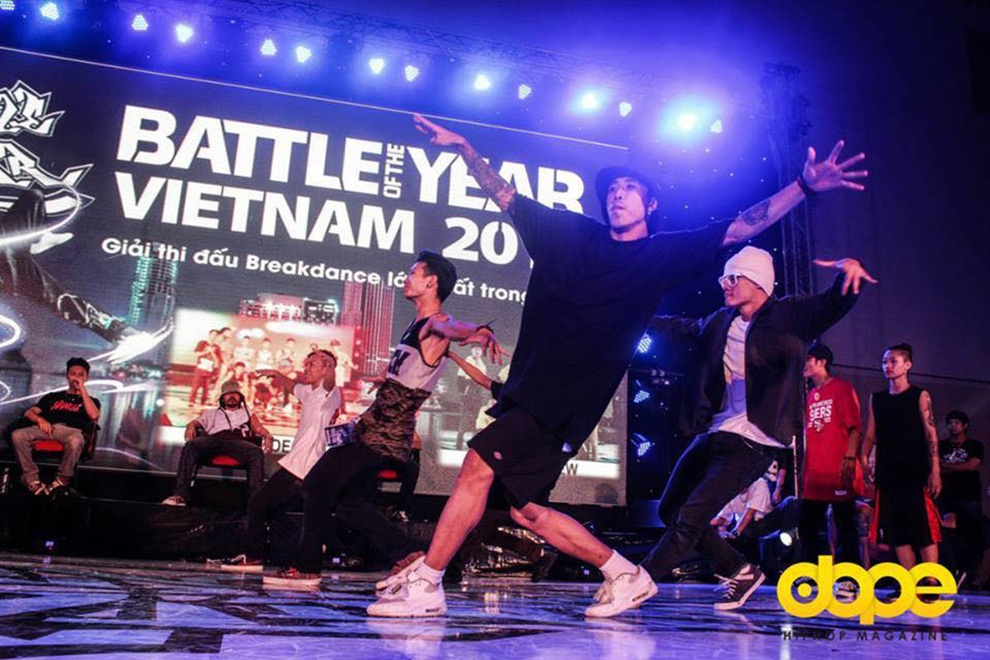 Vũ công hiphop thu nhập khủng đất Cảng và những chia sẻ xúc động - 2 Vũ công hiphop thu nhập khủng đất Cảng và những chia sẻ xúc động - 2